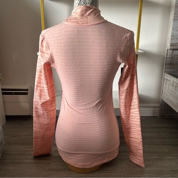 Nike Pro Victory Metallic Crackle Shirt - Picture 4 of 4